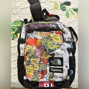 Supreme x The North Face expedition medium day pack